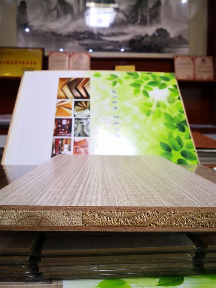 點擊查看詳細(xì)信息<br>標(biāo)題：柔光生態(tài)板 閱讀次數(shù)：959